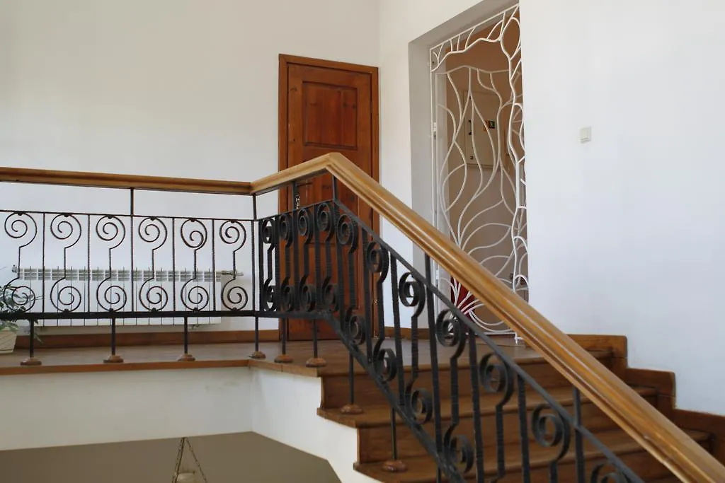 Citadel Guest House Varna 3*,