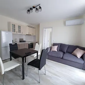 жилищна сграда орех Appartement Varna